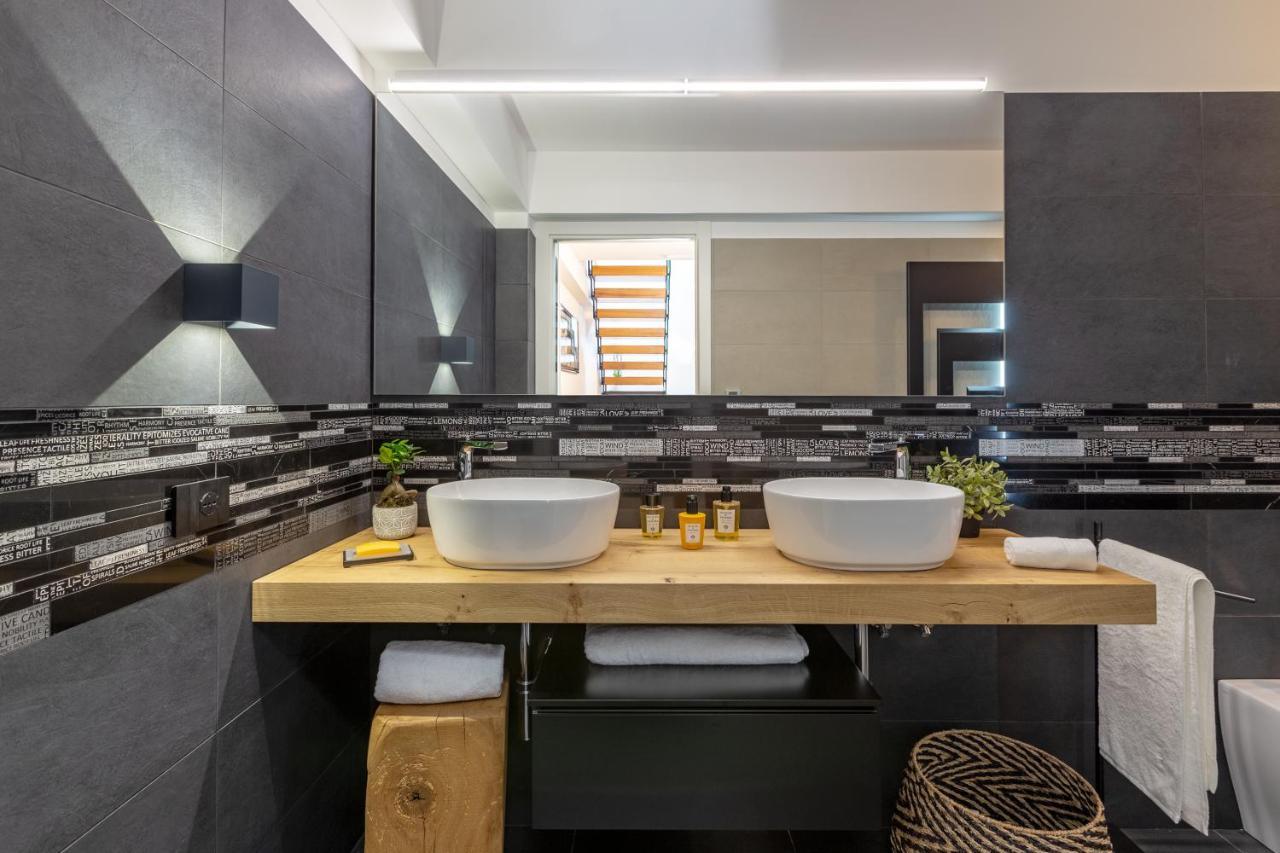 Qui Vicino Boutique Rooms And Suites Trapani Exterior foto